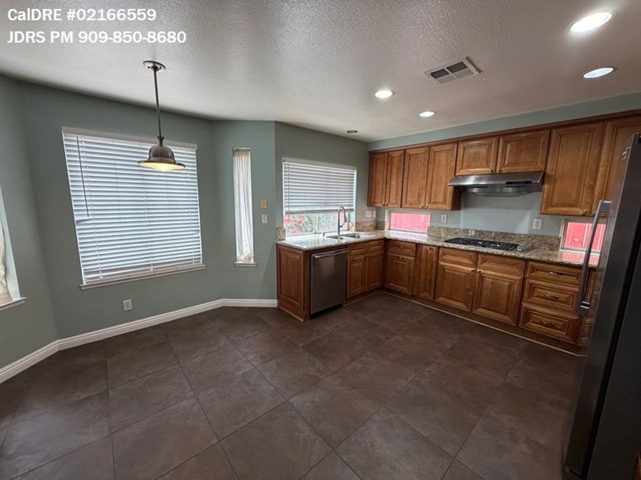 620 Columbus St - Photo 3 of 13