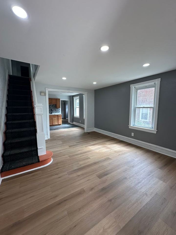 809 Greenhill Rd - Photo 3 of 13
