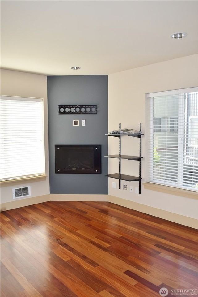 935 N 98th St #A - Photo 5 of 10