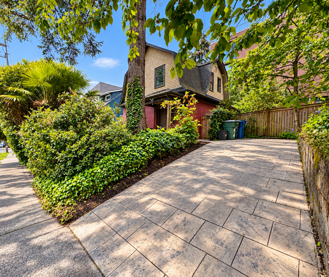 1116 E Denny Way - Photo 2 of 23