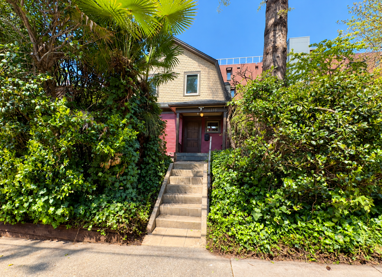 1116 E Denny Way - Photo 3 of 23