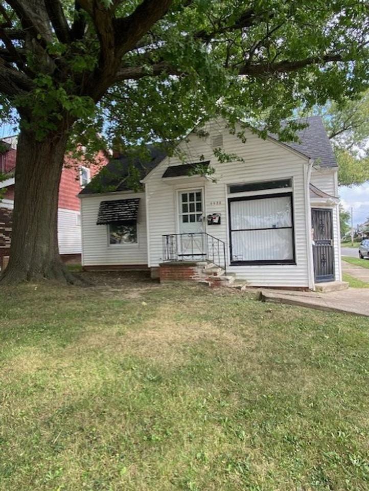 4423 E 131st St - Photo 2 of 15