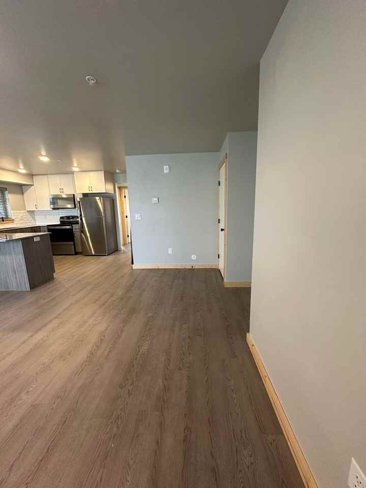 280 E Lorene St - Photo 2 of 20