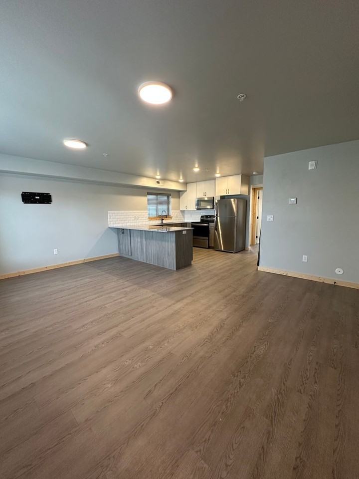 280 E Lorene St - Photo 3 of 20