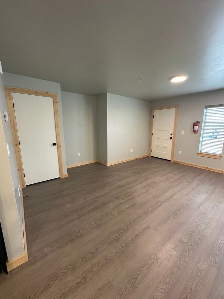 280 E Lorene St - Photo 5 of 20