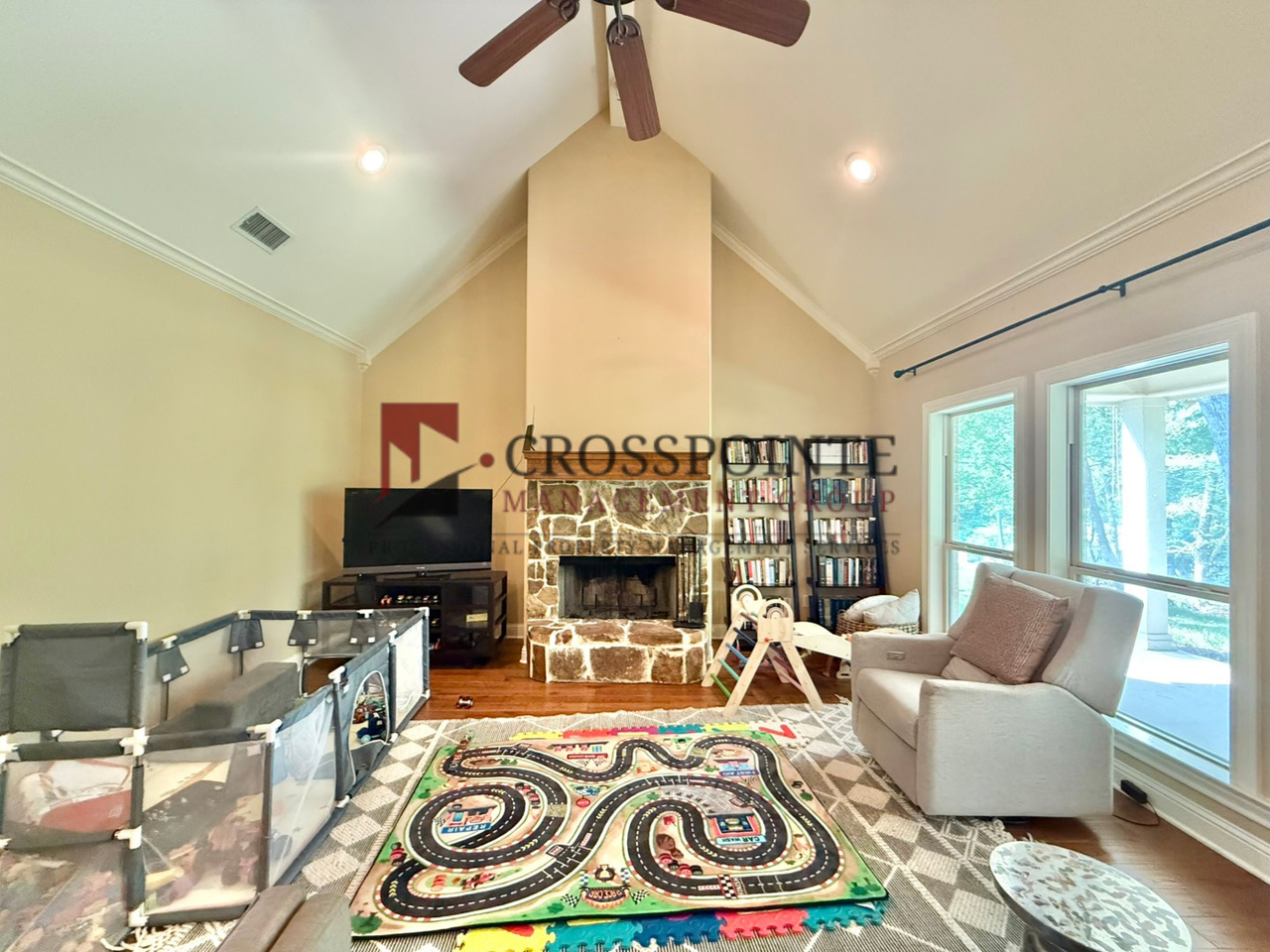 12851 Westbrook Dr - Photo 6 of 20