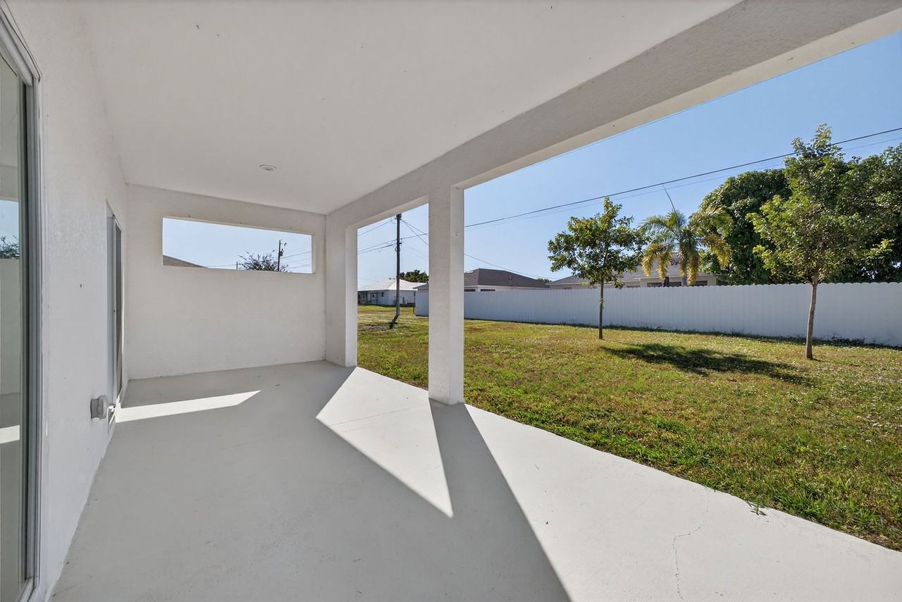424 Nw 4th Ter - Photo 5 of 14