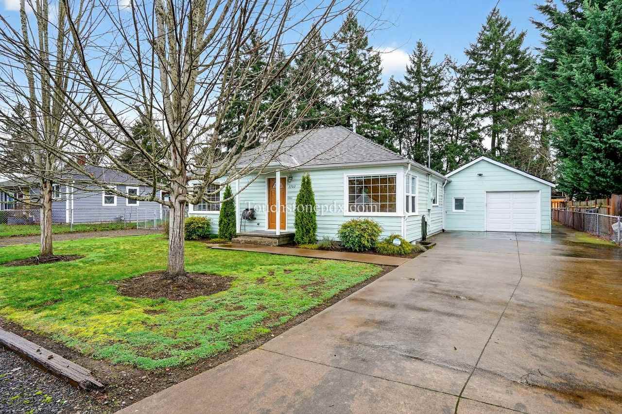 2702 Se 153rd Ave - Photo 2 of 45