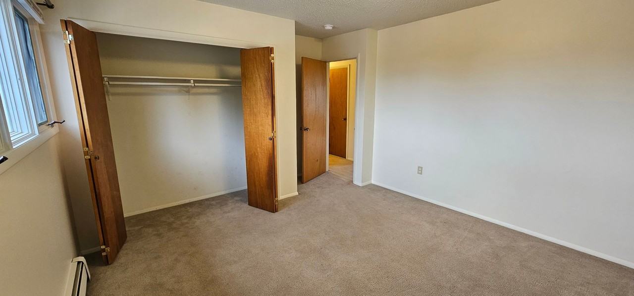 1434 Ash Dr - Photo 5 of 34