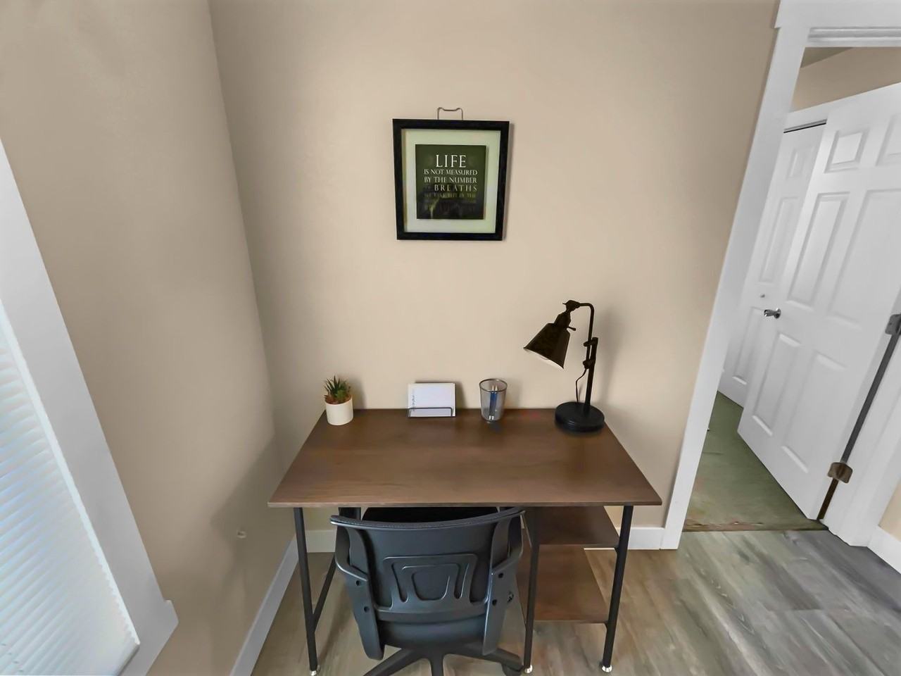 915 Grand Ave - Photo 4 of 33
