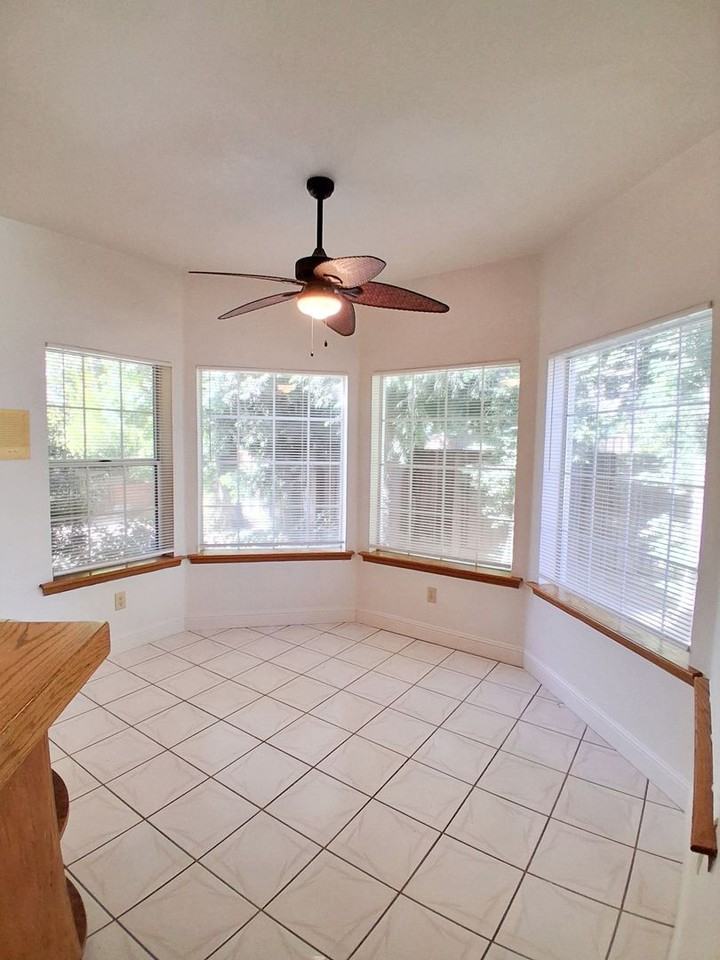 307 W Bluff Ave - Photo 7 of 40