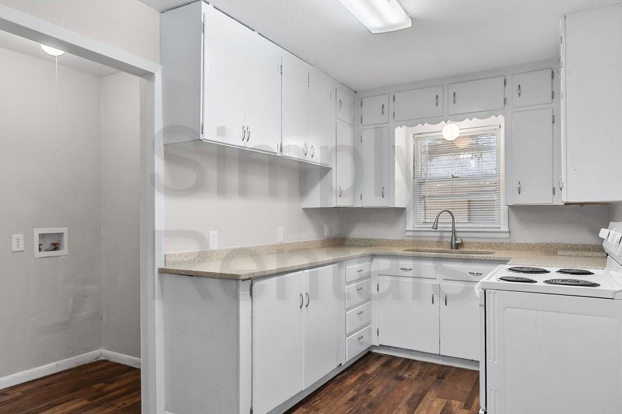1406 Glendale St - Photo 6 of 26