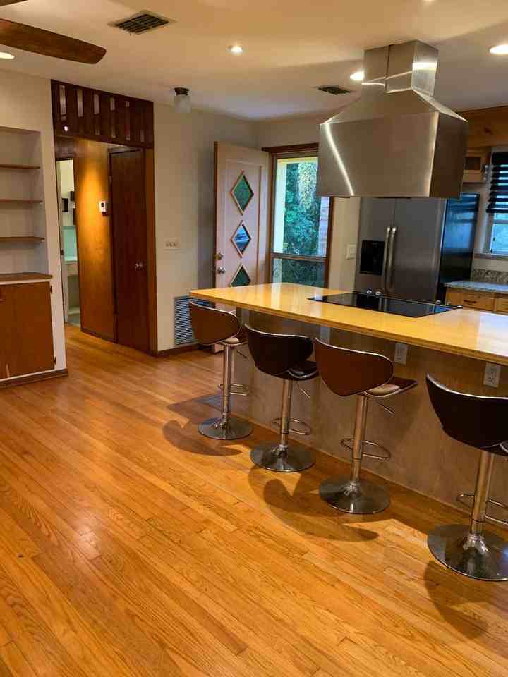 1121 Cedar St - Photo 2 of 23