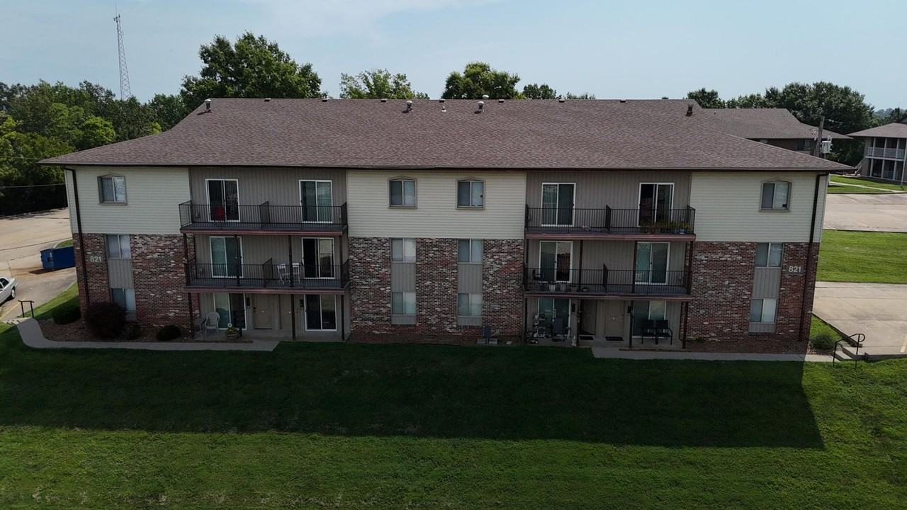 821 Southwest Blvd - Photo 2 of 5