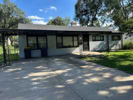 featured image of 11225 Corrington Ave