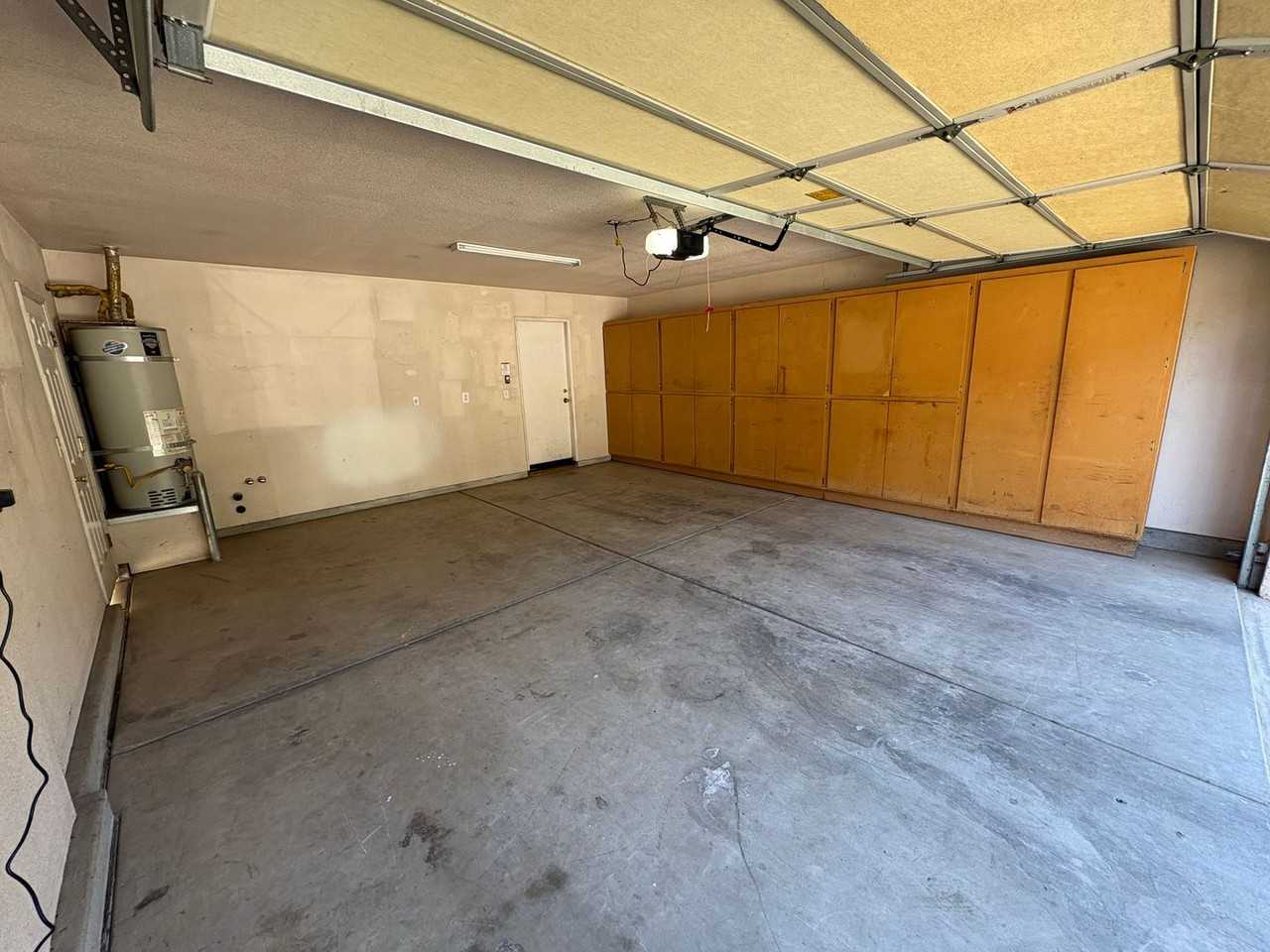 2967 W Jerome Ave - Photo 2 of 38