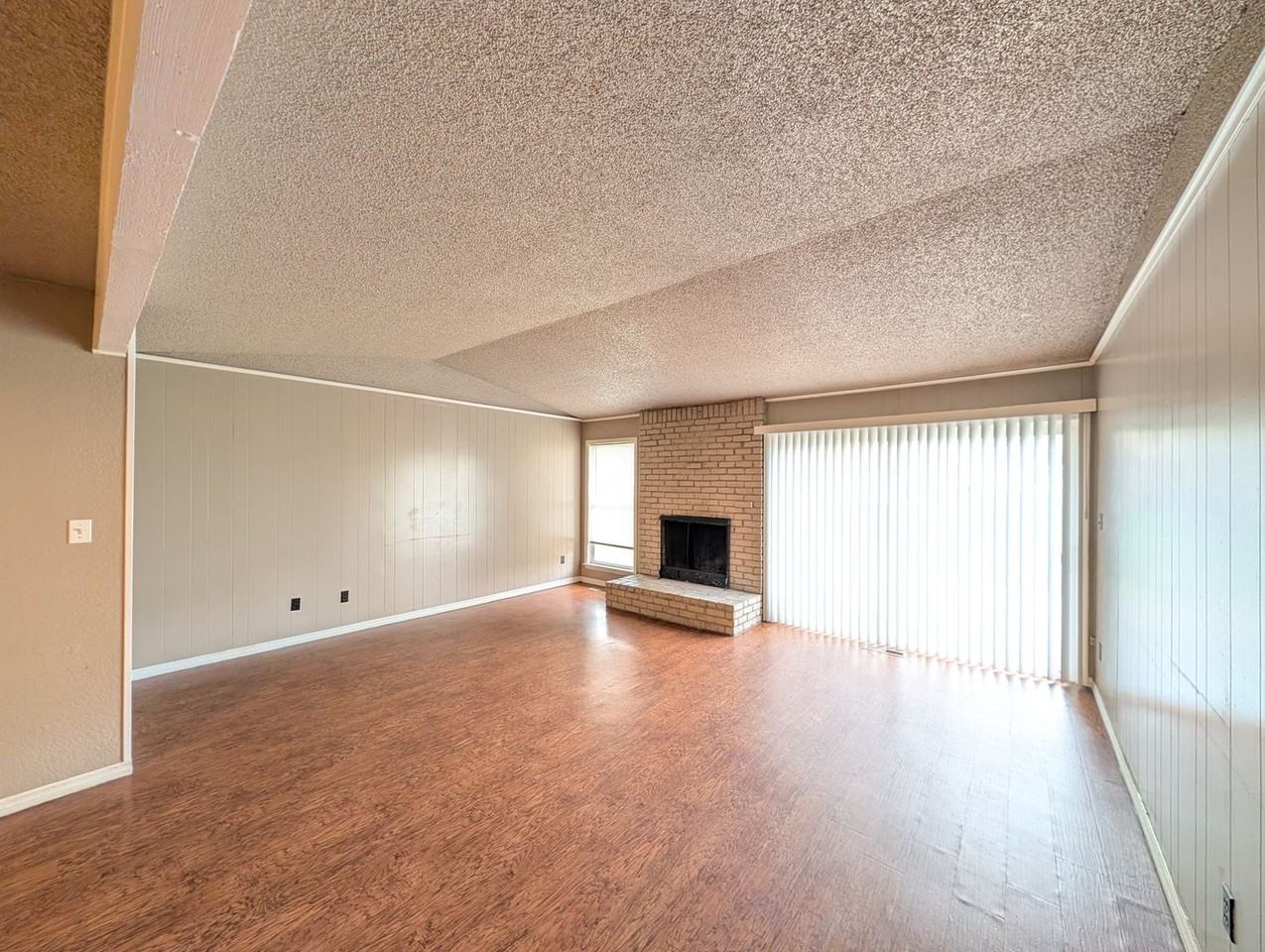 8115 E 65th Pl - Photo 2 of 12