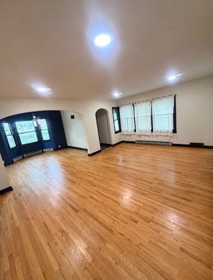 2305 Eddy Ln - Photo 6 of 18
