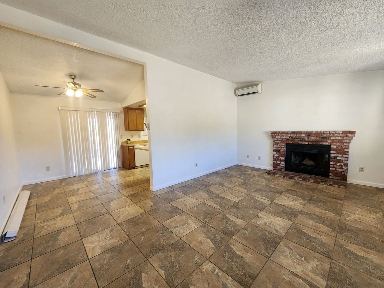 72320 El Paseo Dr - Photo 2 of 10