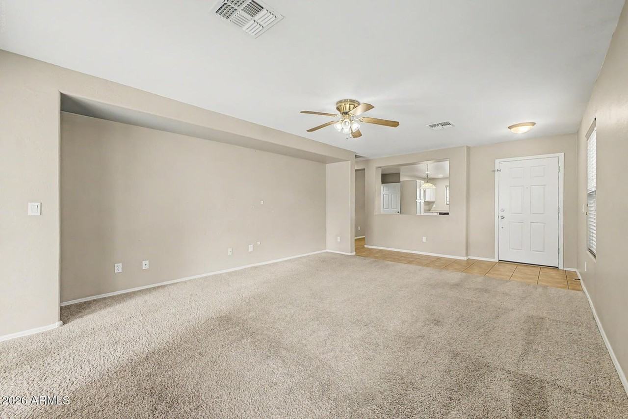17 W Desert Vista Trl - Photo 2 of 16