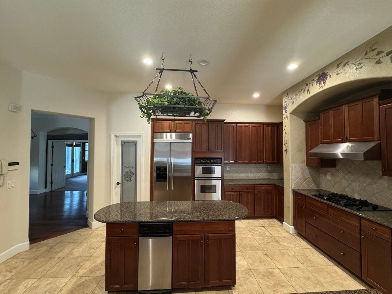 3744 Clubside Ln - Photo 5 of 26