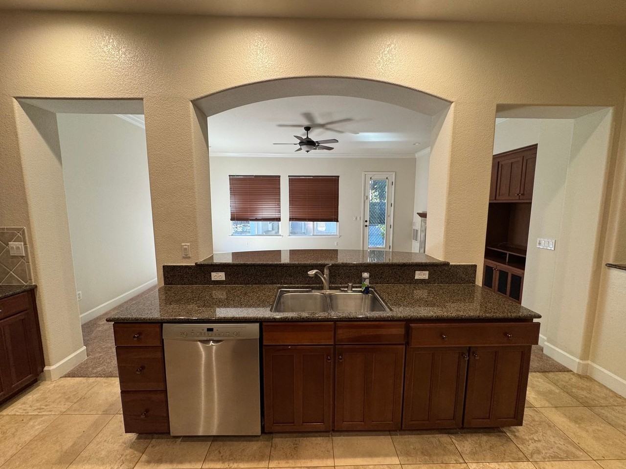 3744 Clubside Ln - Photo 6 of 26