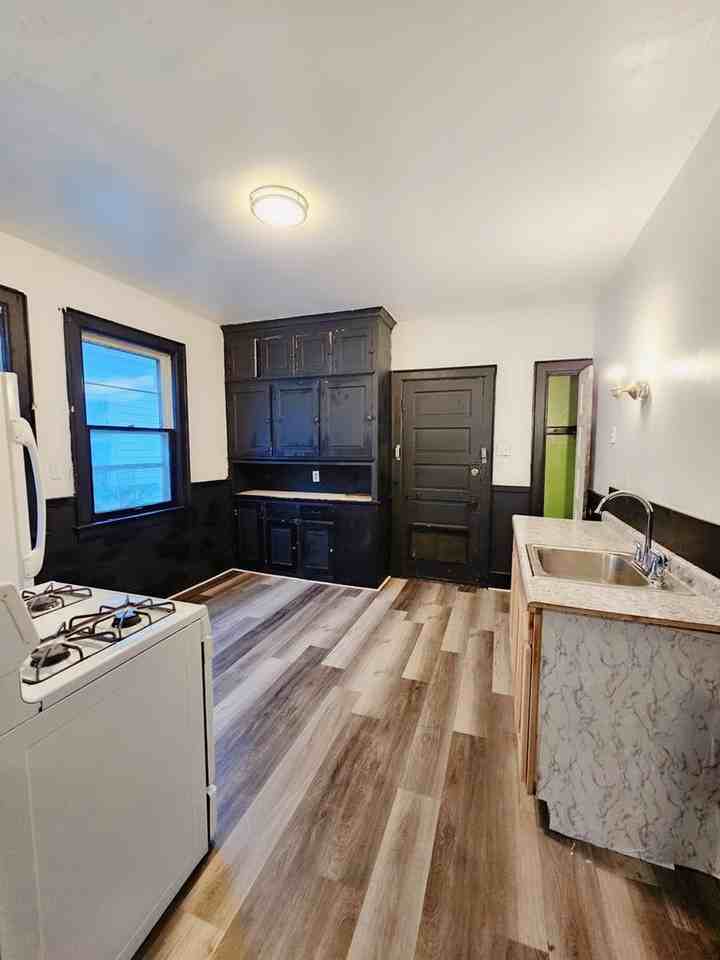 2231 N 41st St - Photo 2 of 17