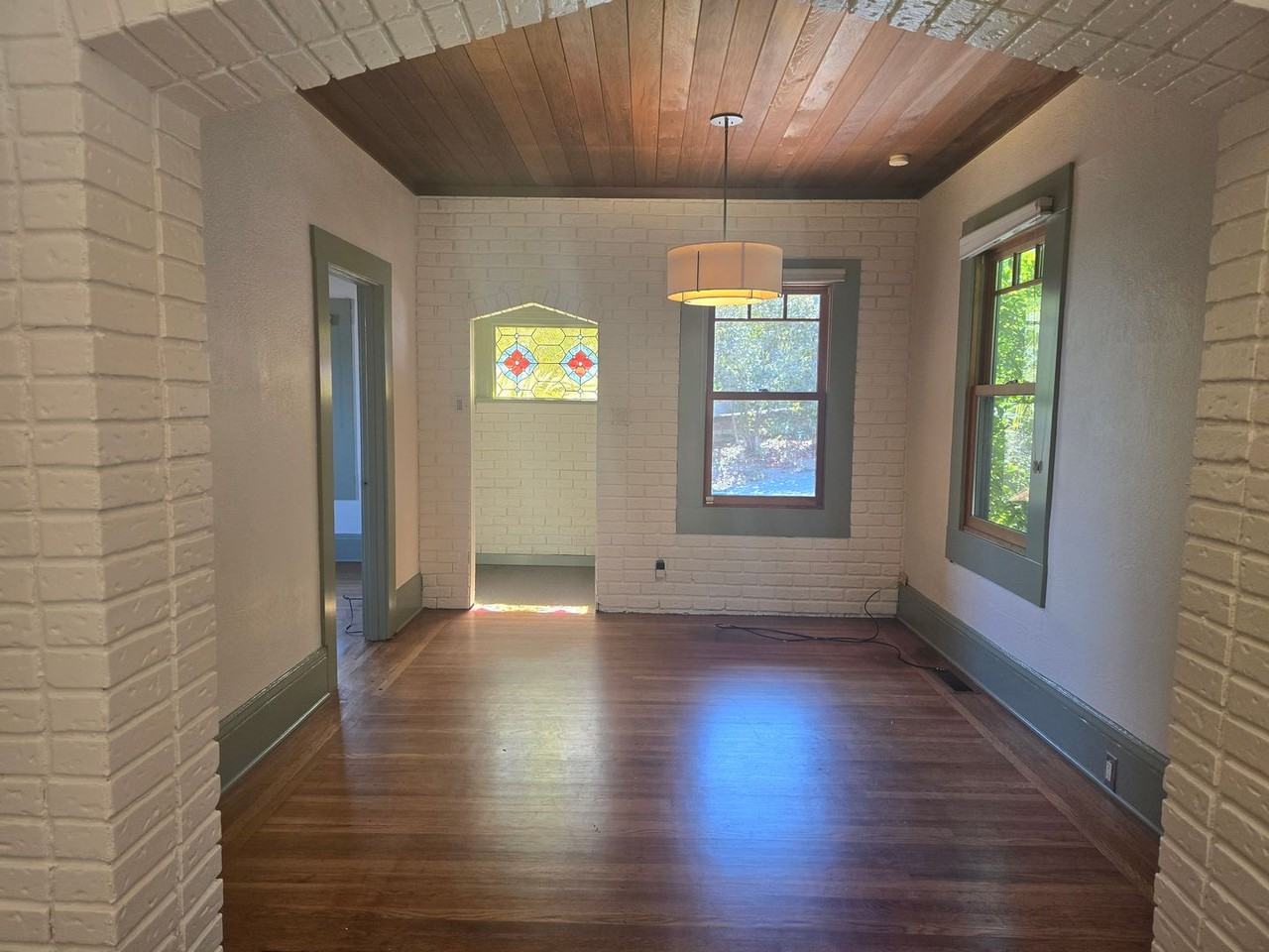 236 Castro St - Photo 2 of 11