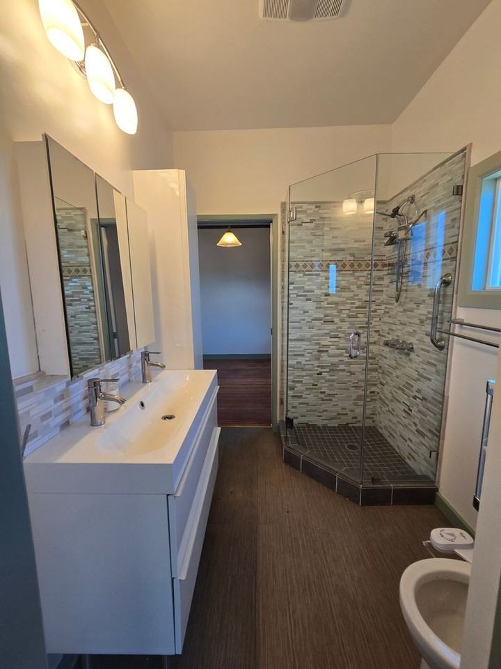 236 Castro St - Photo 5 of 11