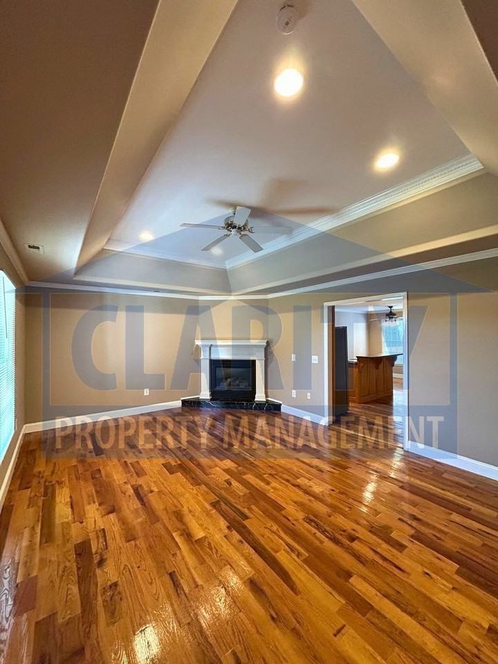 220 Golf Crest Ln - Photo 6 of 21