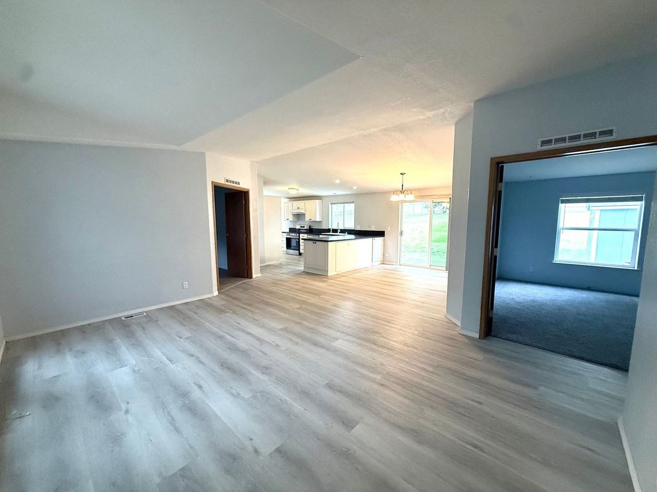 8800 8800 Arrowhead Ave. * - 8800 Arrowhead Ave. * - Photo 3 of 26