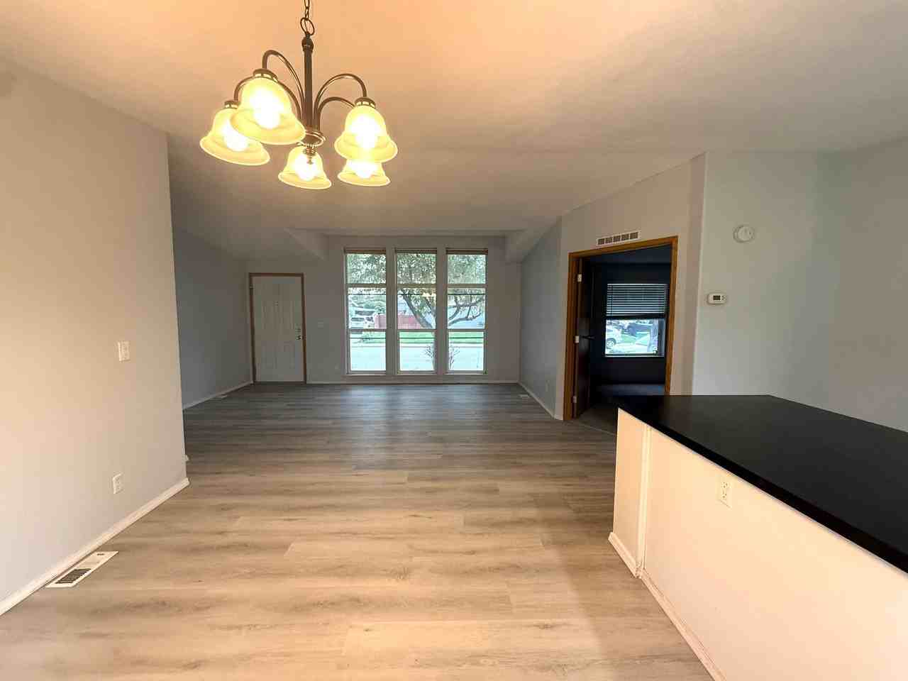 8800 8800 Arrowhead Ave. * - 8800 Arrowhead Ave. * - Photo 6 of 26