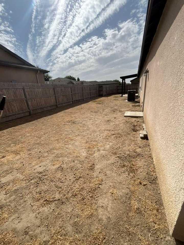 3811 W Nellis Ave - Photo 4 of 23