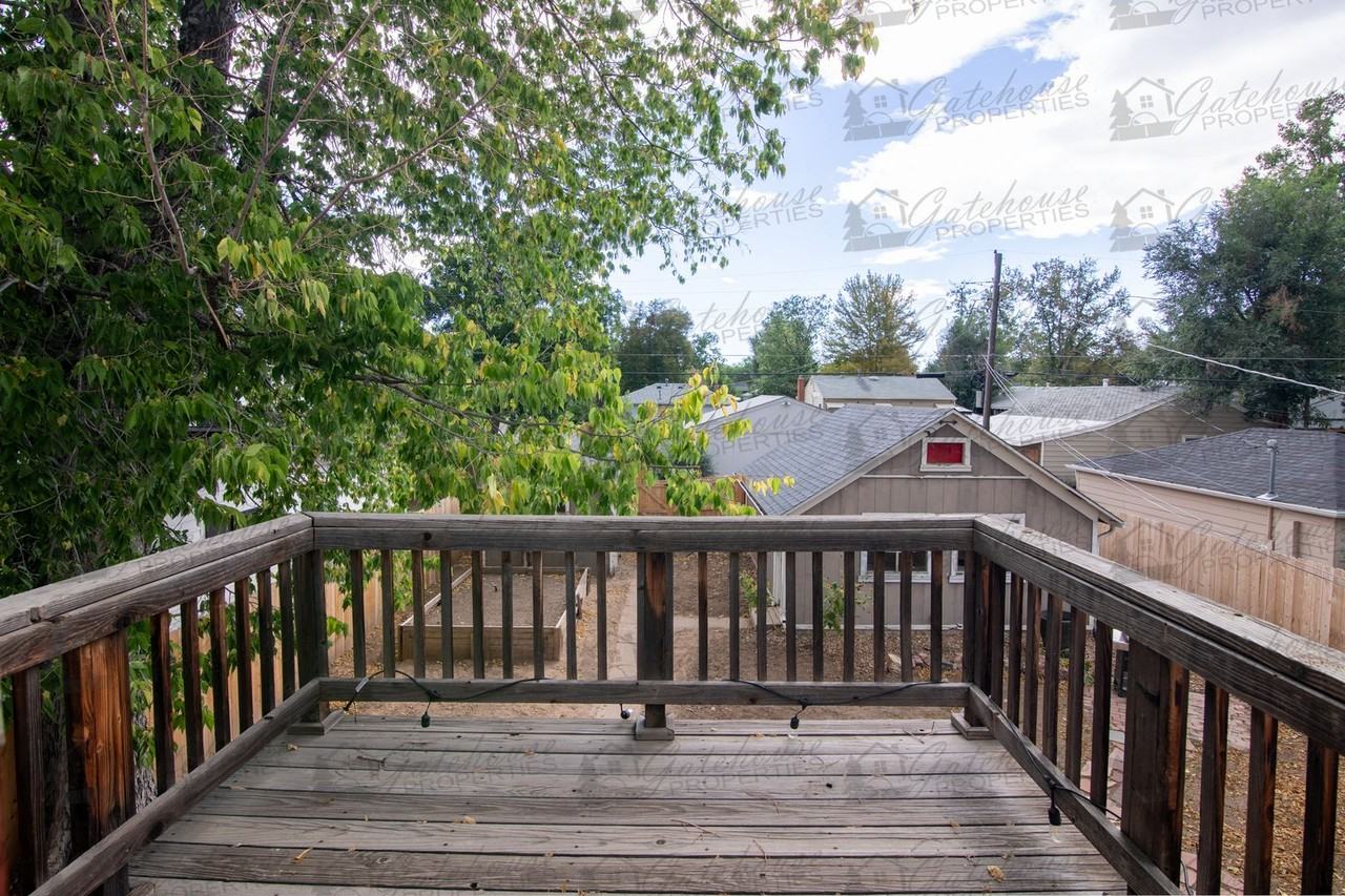 4210 S Fox St - Photo 3 of 24