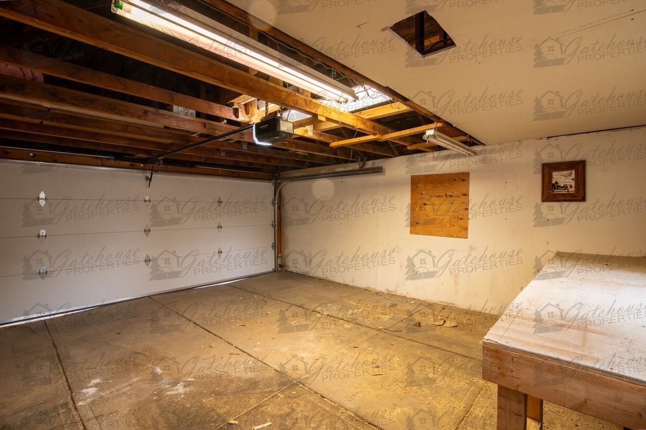 4210 S Fox St - Photo 6 of 24