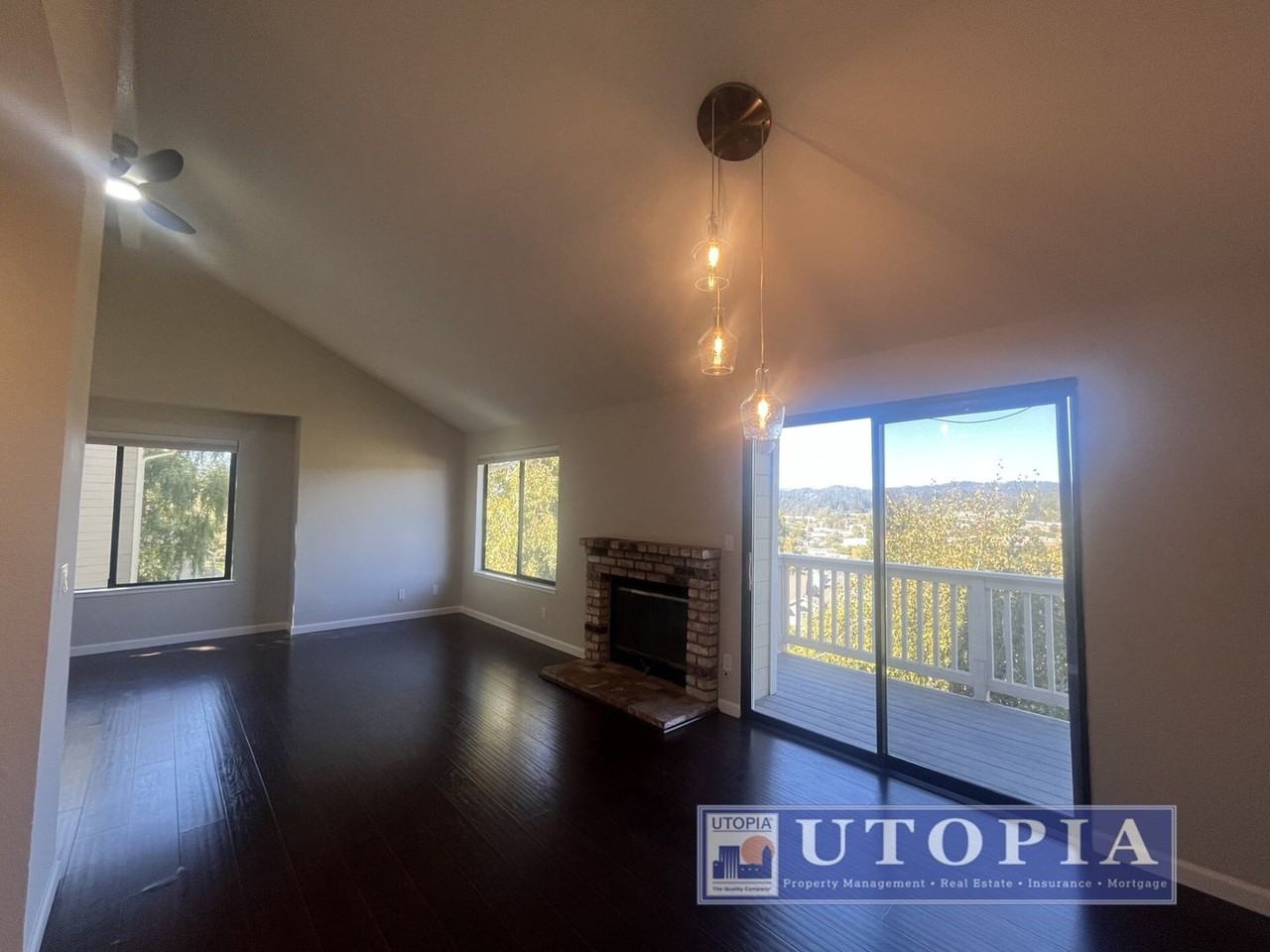 23 Carriage Ln - Photo 5 of 33