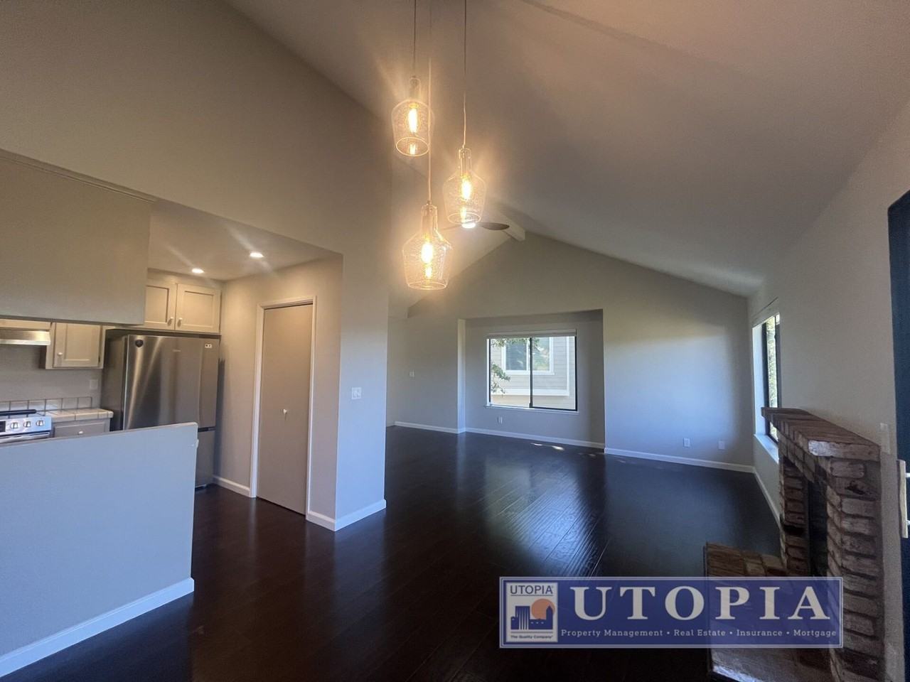 23 Carriage Ln - Photo 6 of 33