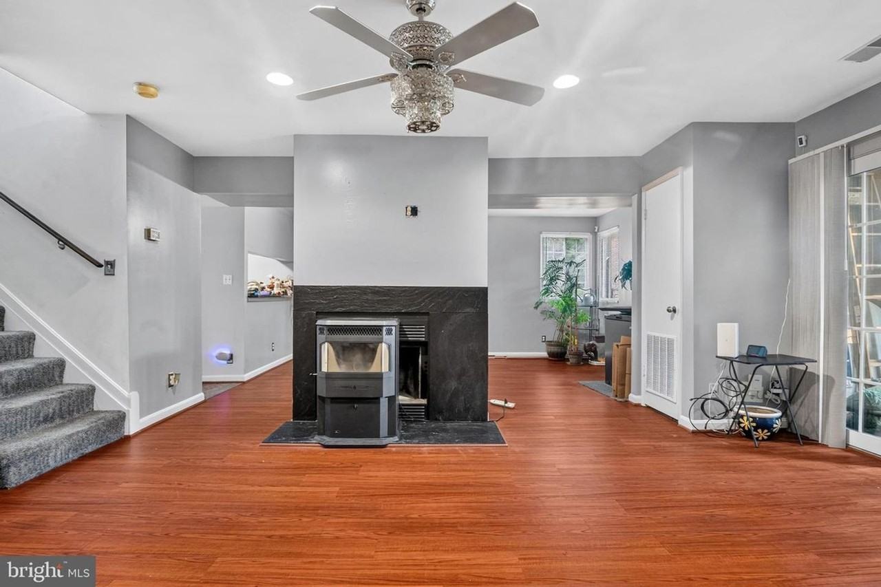 4942 Columbia Rd #6 - Photo 3 of 35