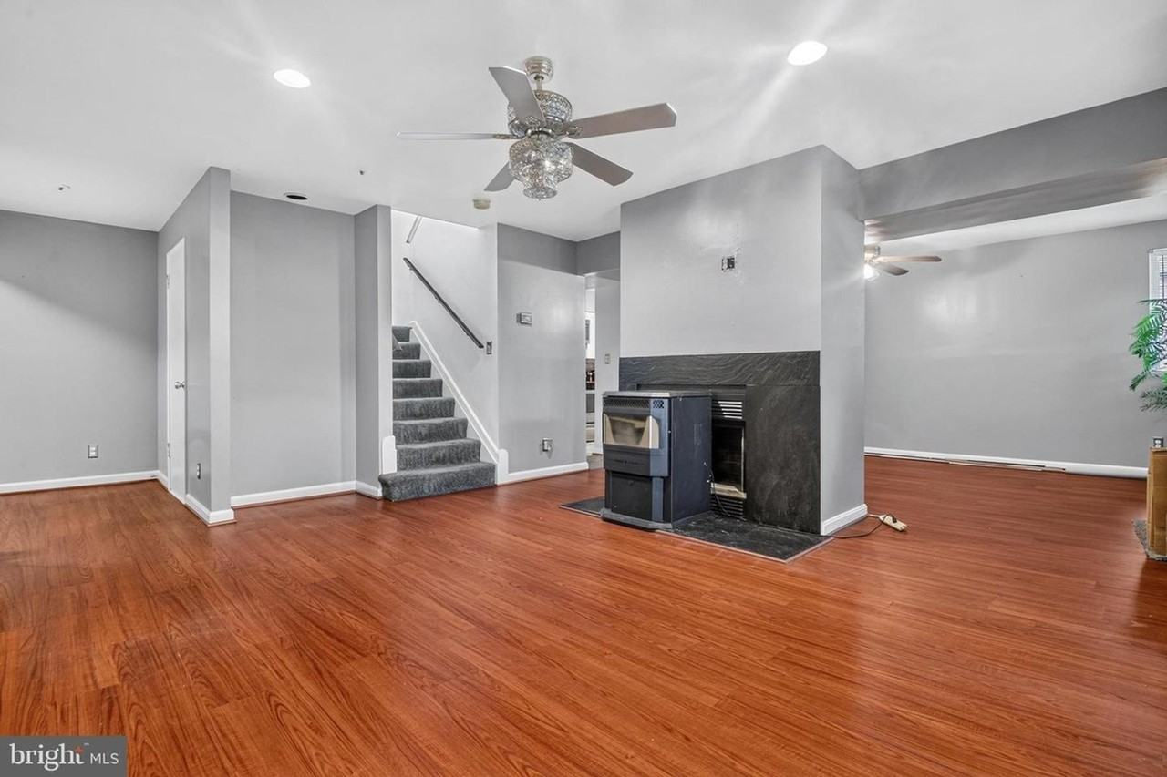 4942 Columbia Rd #6 - Photo 5 of 35
