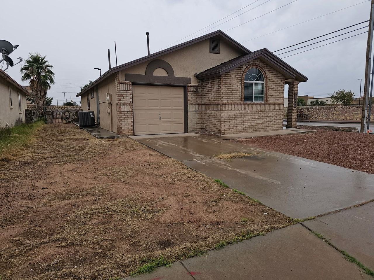 2300 Tierra Negra Dr - Photo 2 of 9