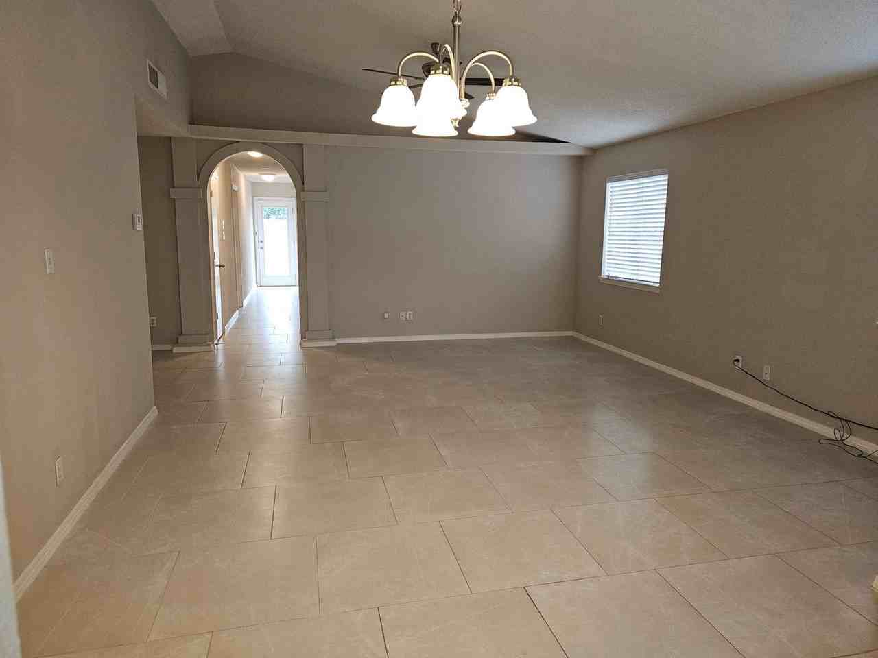 2300 Tierra Negra Dr - Photo 3 of 9
