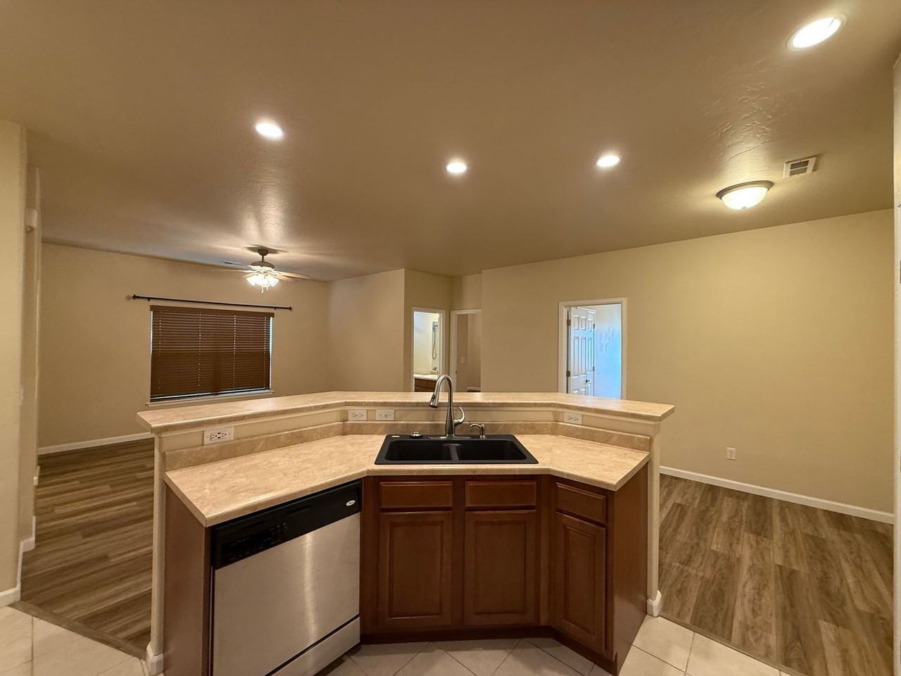 2473 2473 Thurder Mountain Drive, #24 - Photo 2 of 13