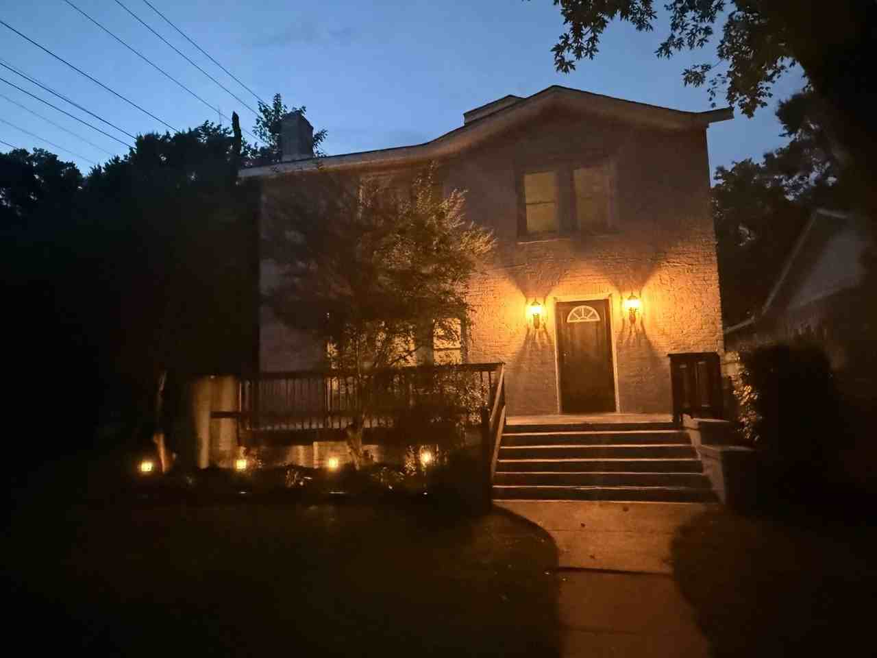801 E Lexington Ave - Photo 3 of 23