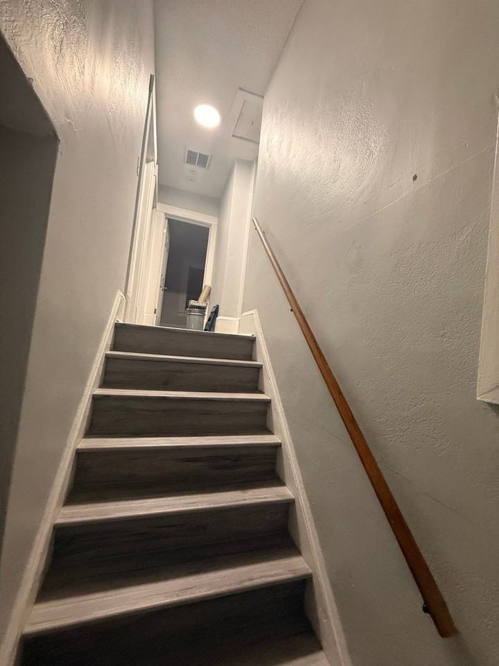 801 E Lexington Ave - Photo 7 of 23