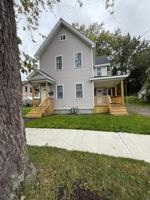 featured image of 102 W 8th Ave