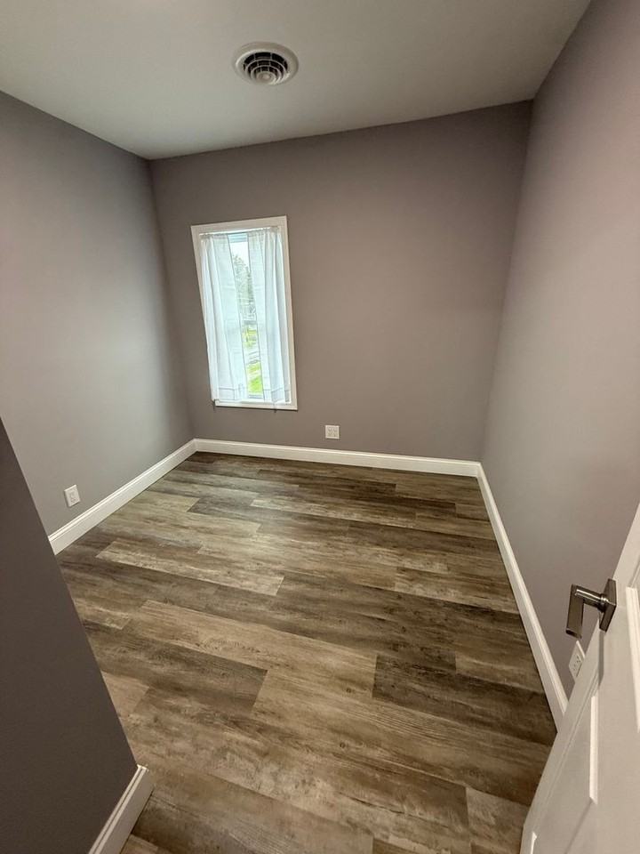 102 W 8th Ave - Photo 5 of 11