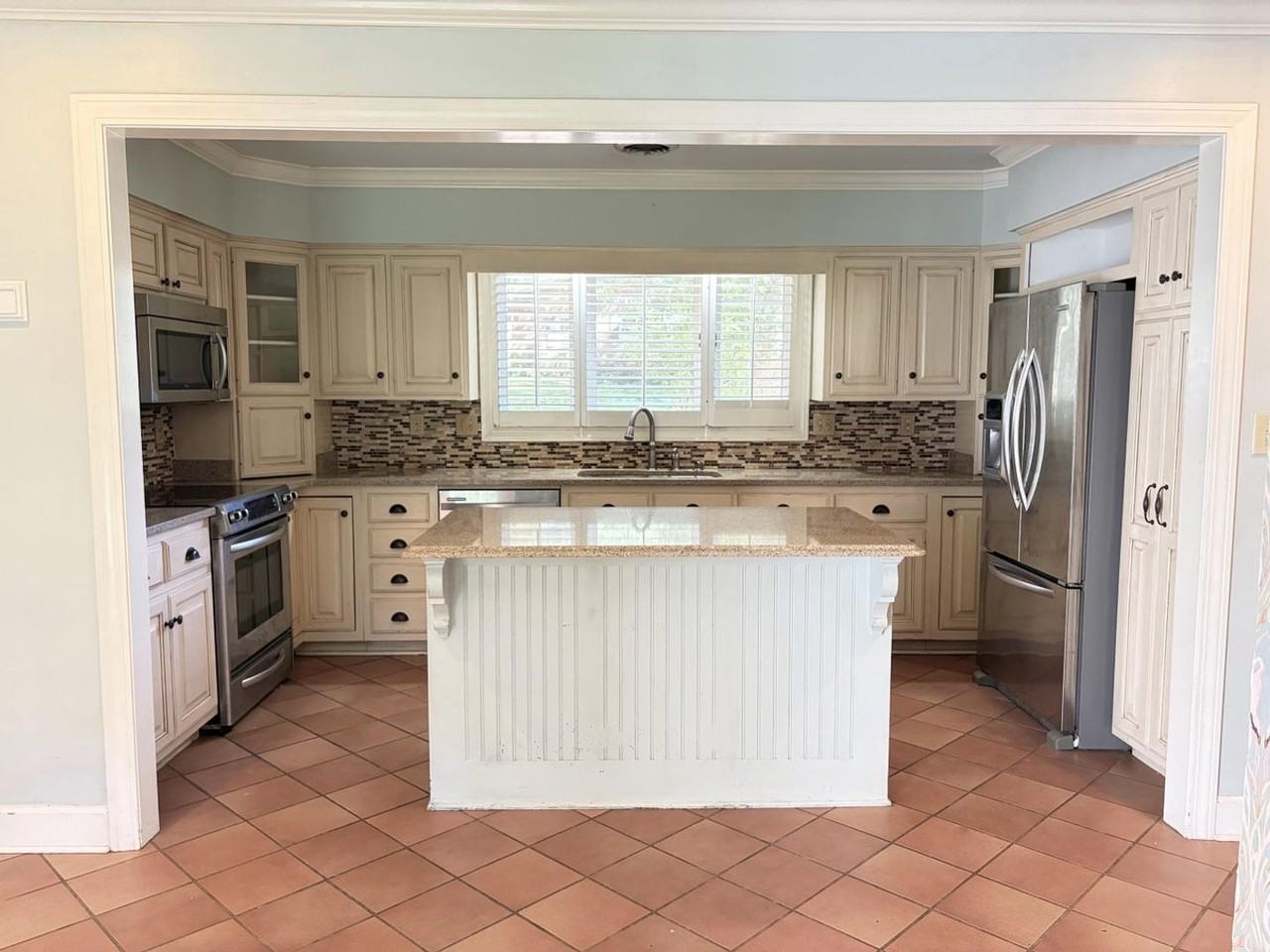 1014 Fawn Dr - Photo 4 of 21
