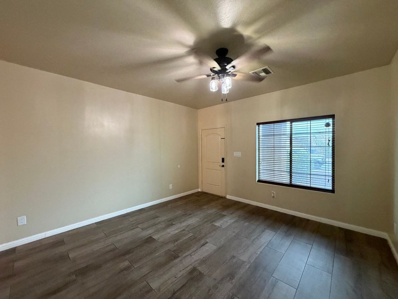 7559 E 42nd Pl - Photo 4 of 39