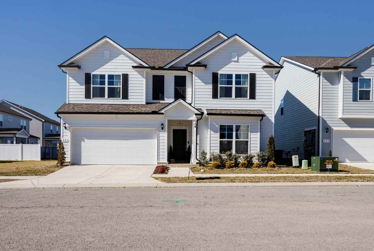 223 Land Breeze Dr - Photo 2 of 38