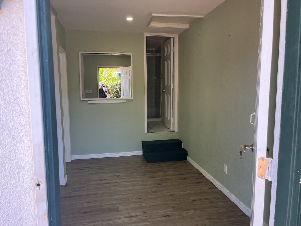 4752 1/2 W 170th St #NA - Photo 2 of 12